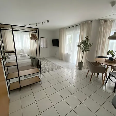 Moderne Mit Terrasse & Parkplatz; Naehe Bwzk & Amazon Апартаменты Кобленц