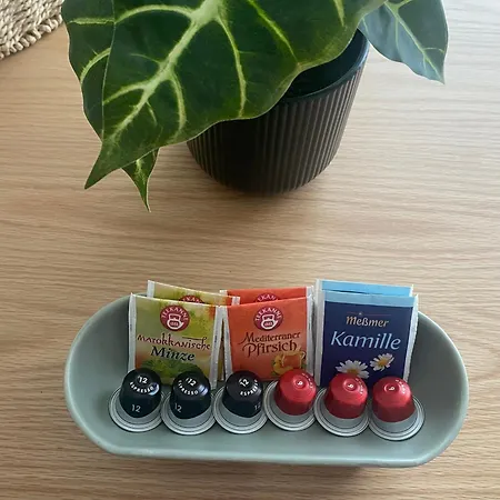 Moderne Mit Terrasse & Parkplatz; Naehe Bwzk & Amazon